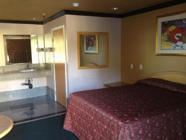 Todo 8 Motel image 2